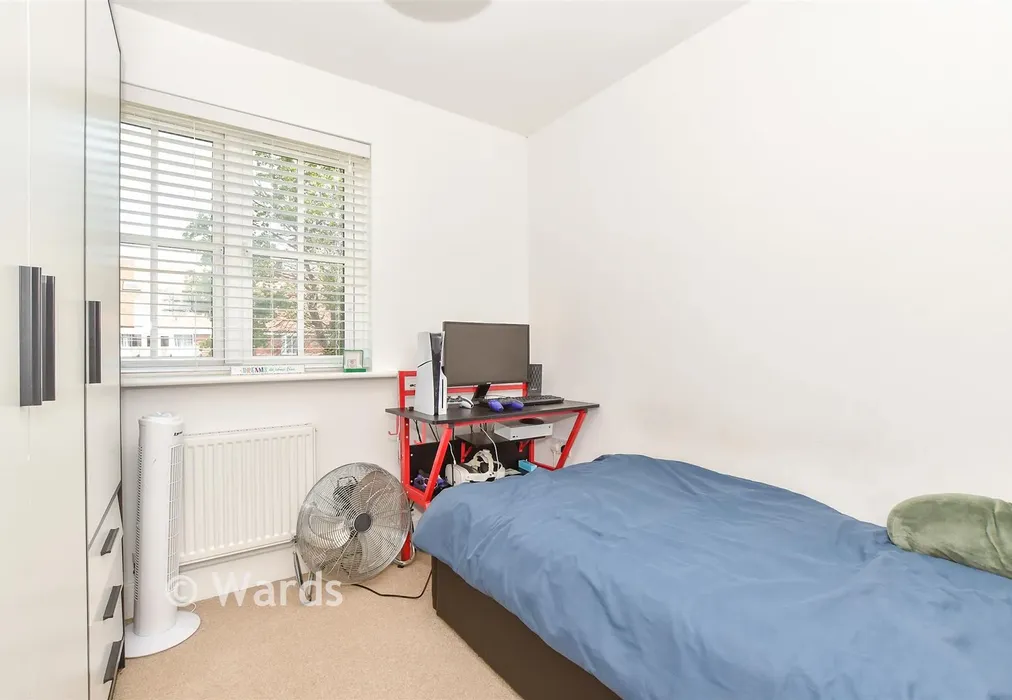 Bedroom 3 - Bishop Close, High Halden, Kent - Wards of Kent
