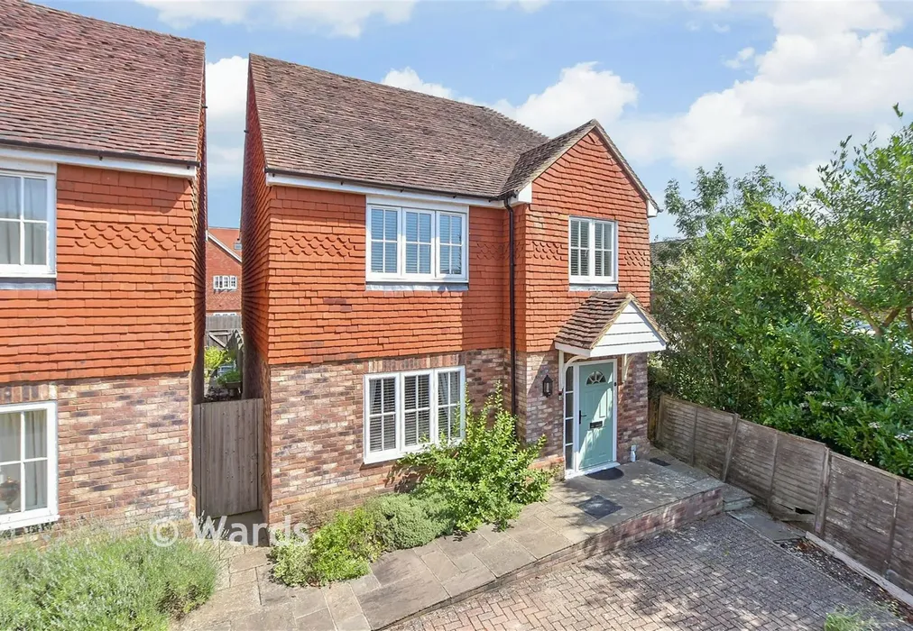 External (Web) - Bishop Close, High Halden, Kent - Wards of Kent