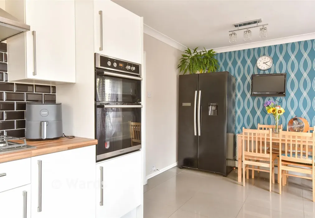 Kitchen/Diner - Cedar Road, Strood, Rochester, Kent - Wards of Kent