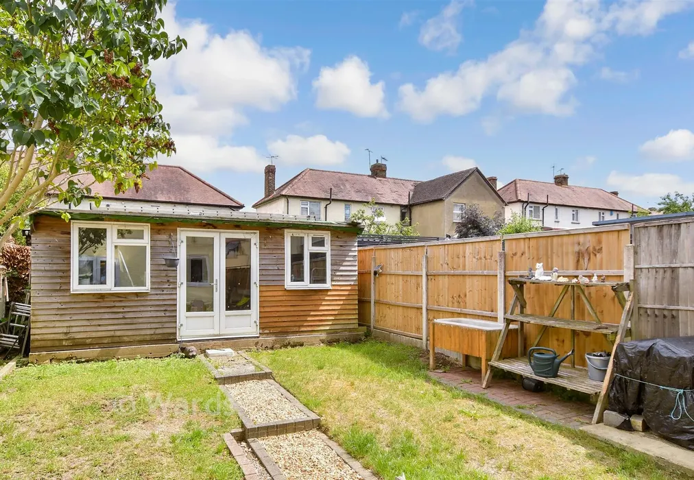 Rear Garden - Cedar Road, Strood, Rochester, Kent - Wards of Kent
