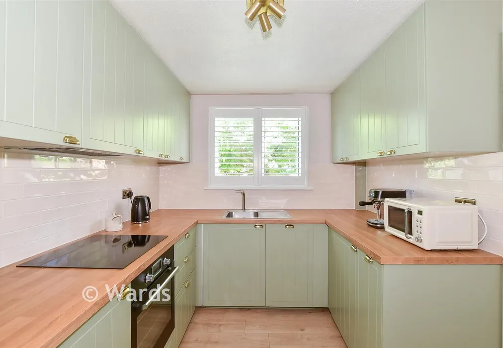 Kitchen - Spring Lane, Canterbury, Kent - Wards of Kent