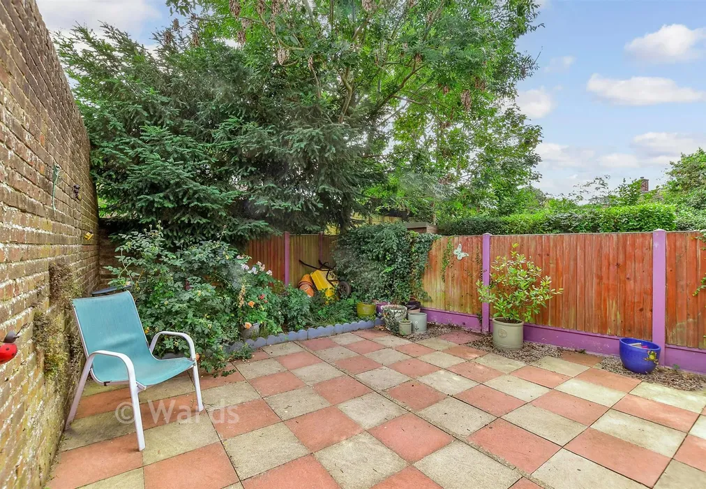 Rear Garden - Spring Lane, Canterbury, Kent - Wards of Kent