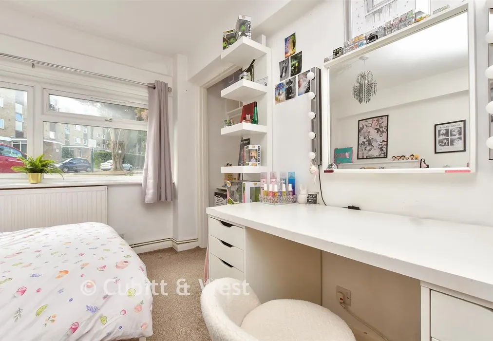 Bedroom 1 - Blackbush Close, Sutton, Surrey - Wards of Kent