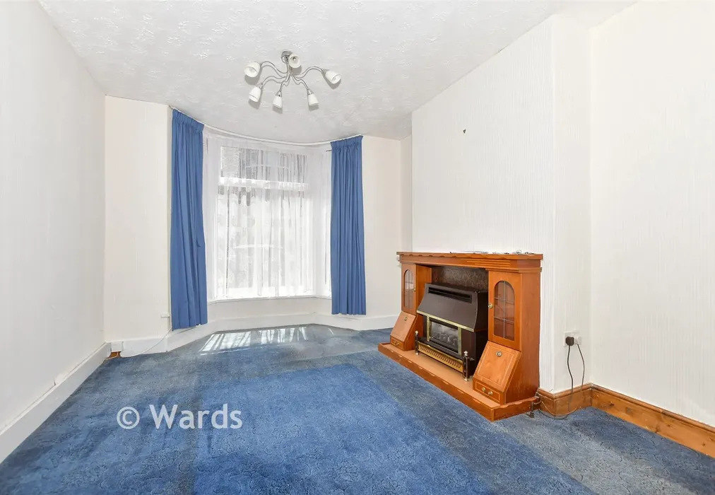 Lounge - Warren Road, Folkestone, Kent - Wards of Kent