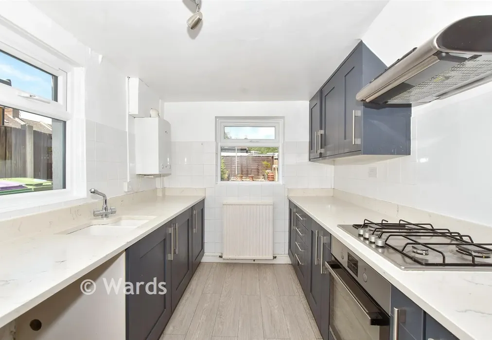 Kitchen - Warren Road, Folkestone, Kent - Wards of Kent