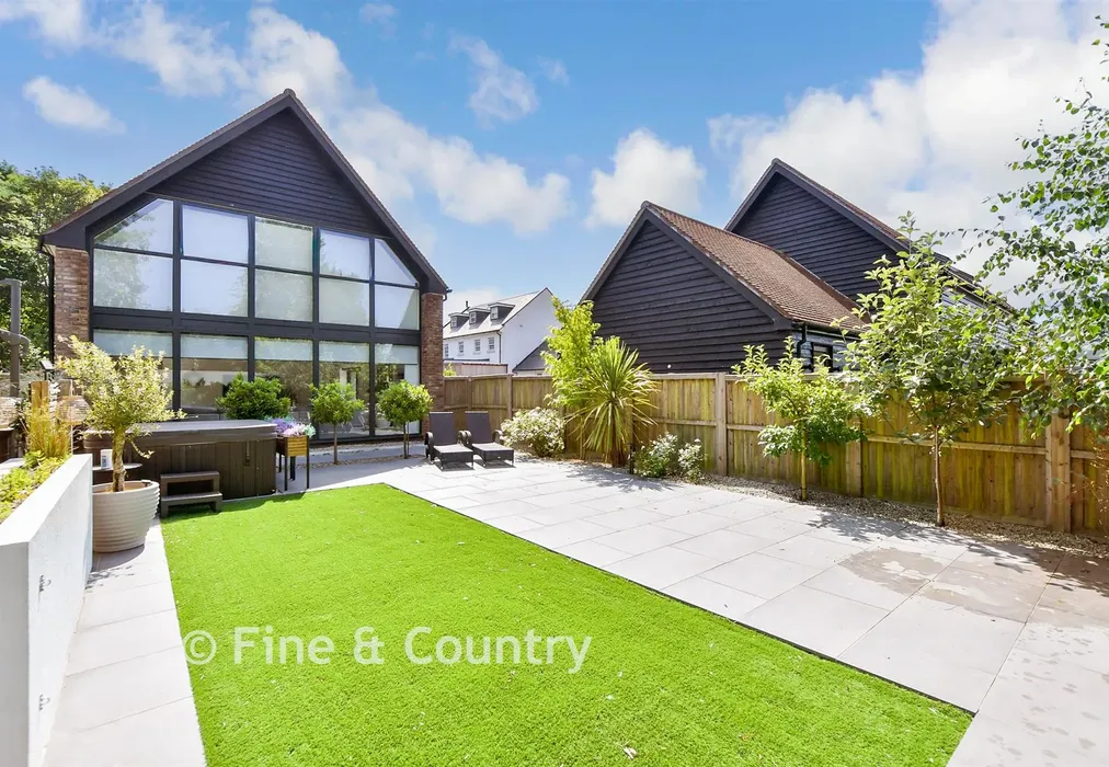 Rear Garden - Windmill Close, Hawkinge, Kent - Wards of Kent