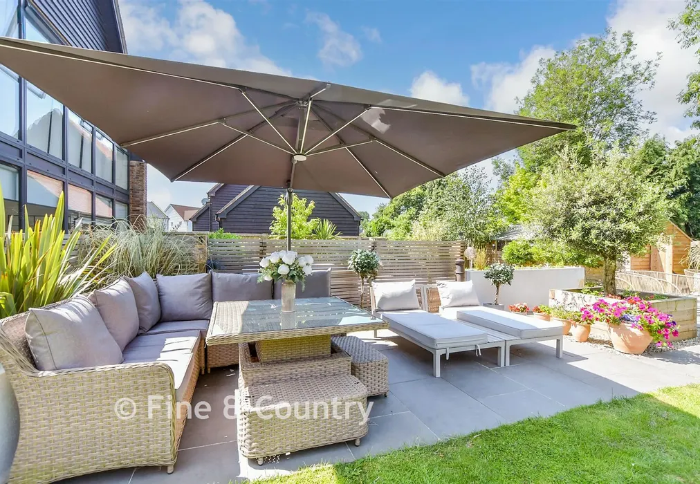 Patio / Decking - Windmill Close, Hawkinge, Kent - Wards of Kent