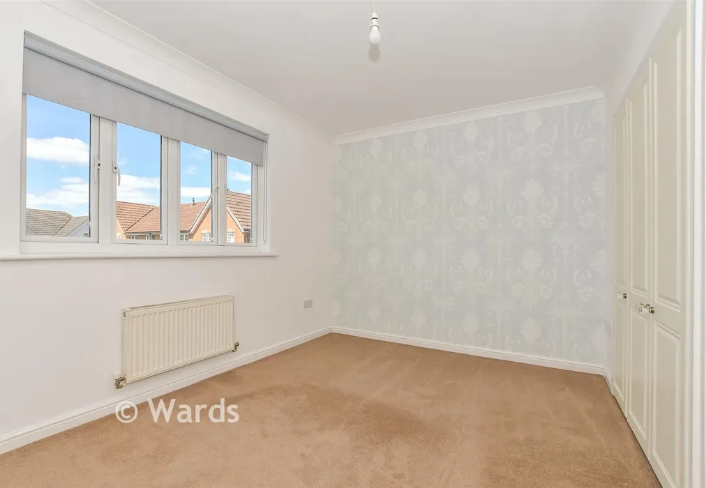 Bedroom 1 - Vespasian Way, Kingsnorth, Kent - Wards of Kent