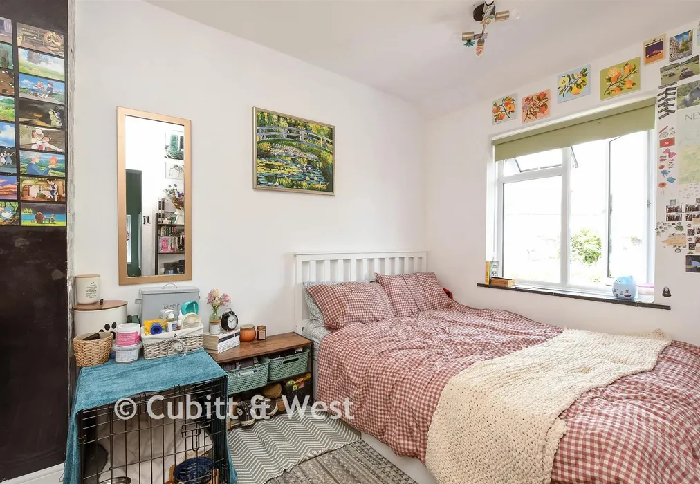 Bedroom 2 - Stuart Road, Reigate, Surrey - Wards of Kent