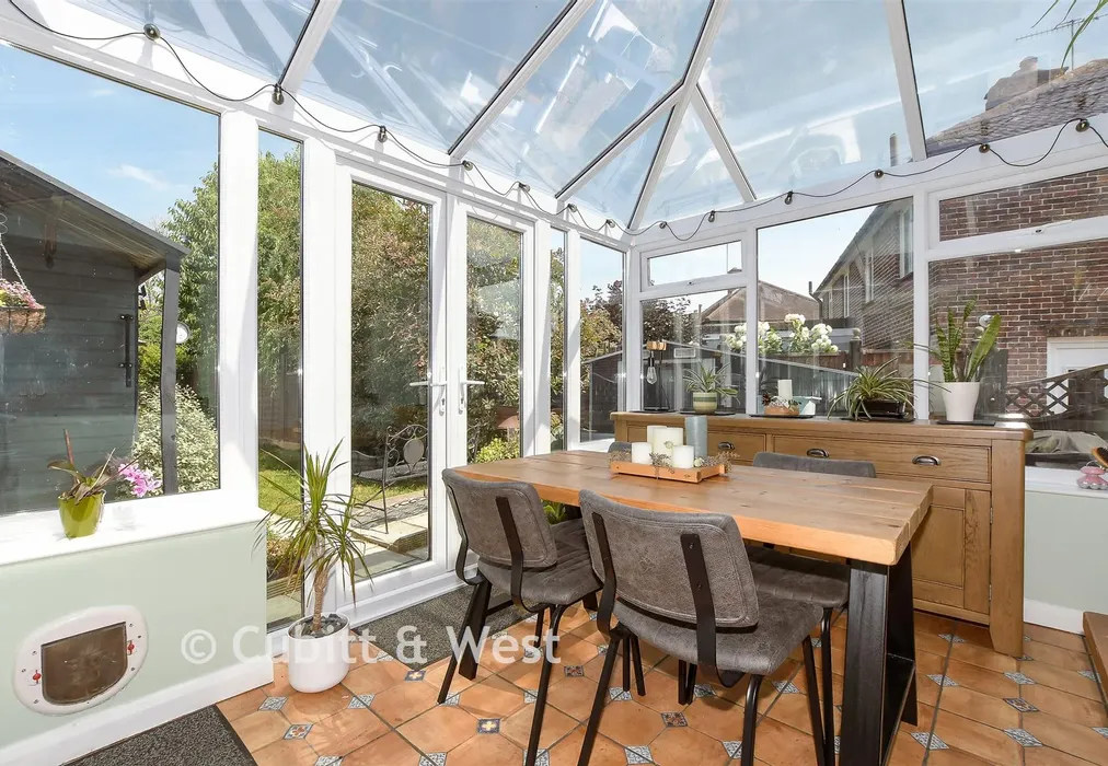 Conservatory - Stuart Road, Reigate, Surrey - Wards of Kent