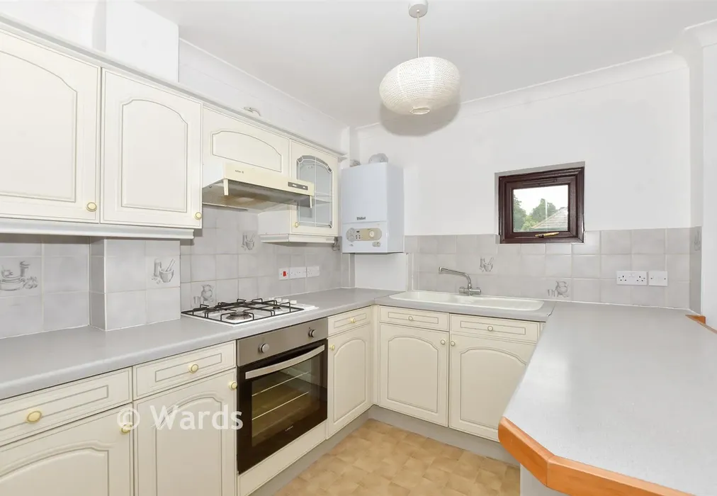 Kitchen - Harold Street, Dover, Kent - Wards of Kent