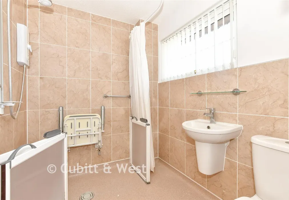 Wet Room - Amethyst Grove, Waterlooville, Hampshire - Wards of Kent