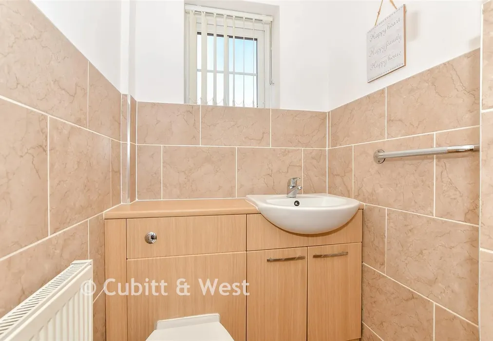 Internal Lifestyle Photograph - Amethyst Grove, Waterlooville, Hampshire - Wards of Kent