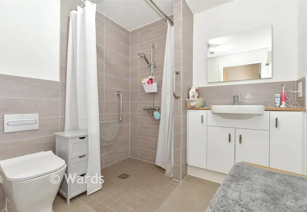 Wet Room - Elkington House, Dover, Kent - Wards of Kent