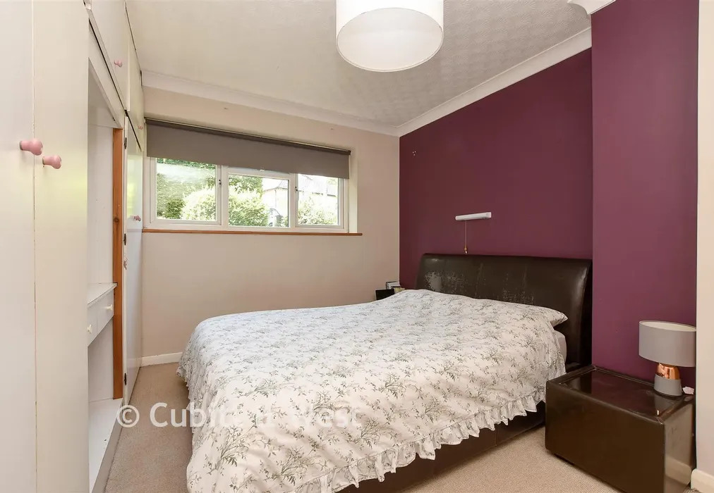Bedroom 1 - Cromwell Road, Caterham, Surrey - Wards of Kent