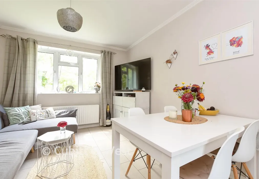 Lounge/Diner - Wrayfield Avenue, Reigate, Surrey - Wards of Kent