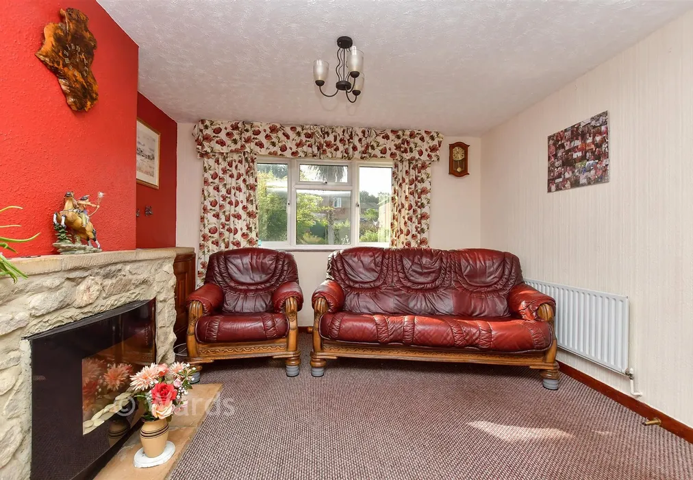Lounge/Diner - Lion Field, Faversham, Kent - Wards of Kent