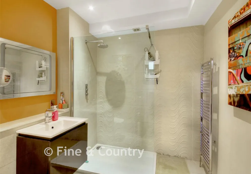 New Shower Room - Hartfield Road, Cowden, Edenbridge, Kent - Wards of Kent
