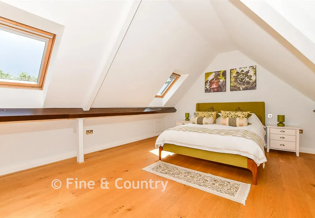 Principal Bedroom - Hartfield Road, Cowden, Edenbridge, Kent - Wards of Kent