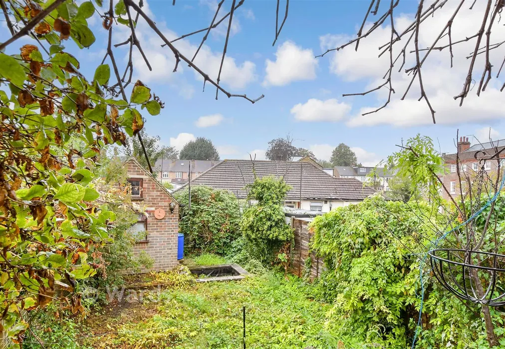 Rear Garden - Milton Avenue, Gravesend, Kent - Wards of Kent