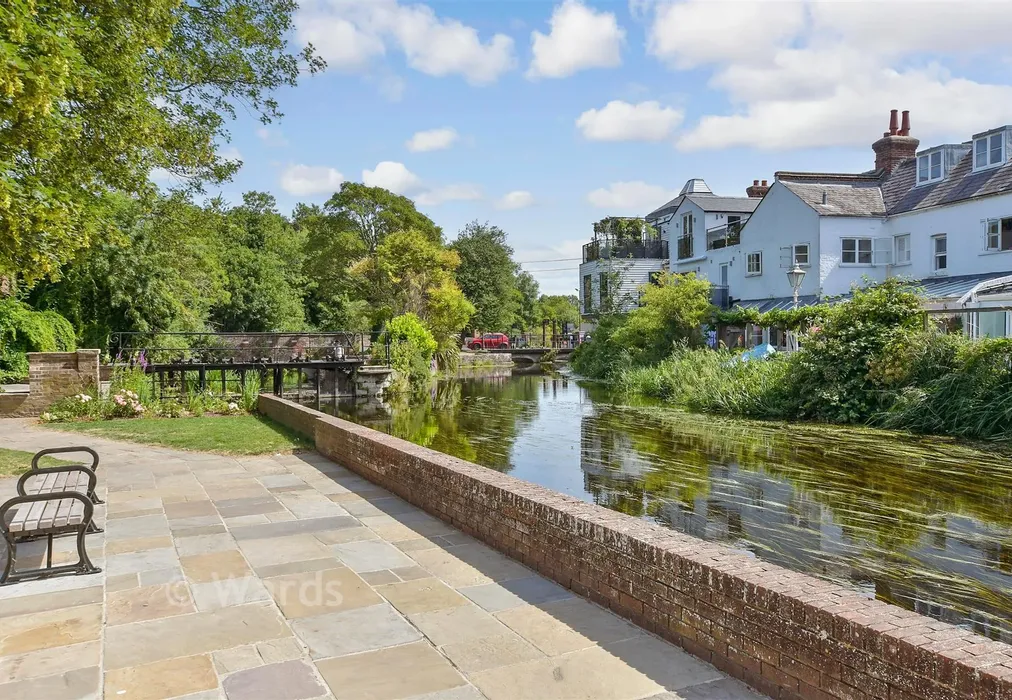 Surrounding Area - Adelaide Place, Canterbury, Kent - Wards of Kent