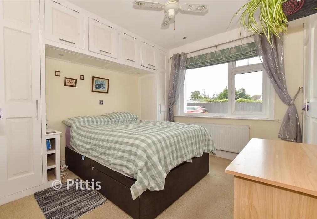 Bedroom 1 - Denness Road, Sandown, Isle of Wight - Wards of Kent