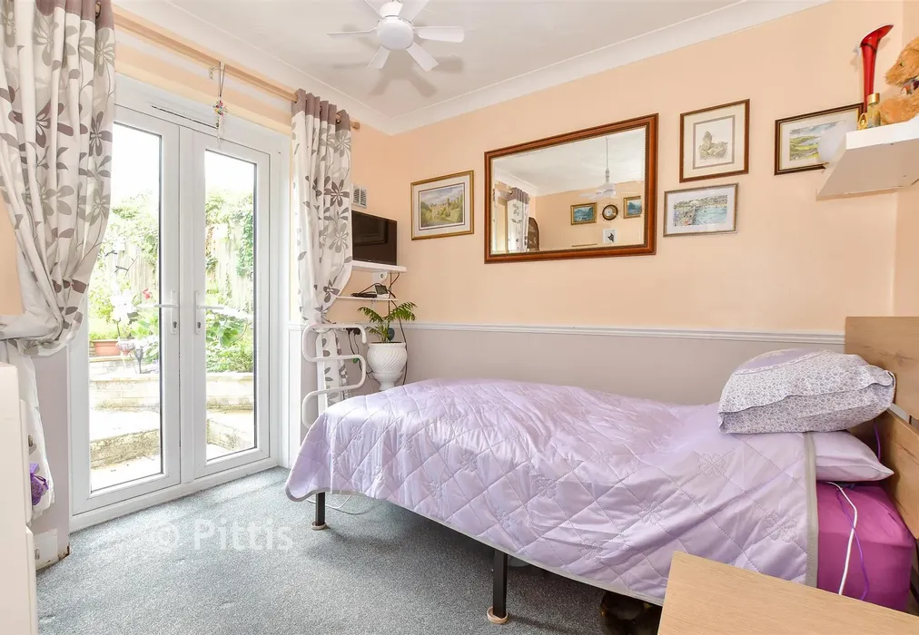 Bedroom 2 - Denness Road, Sandown, Isle of Wight - Wards of Kent