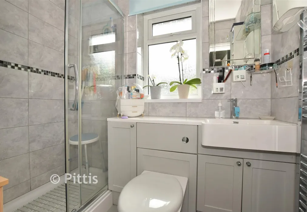 Shower Room - Denness Road, Sandown, Isle of Wight - Wards of Kent