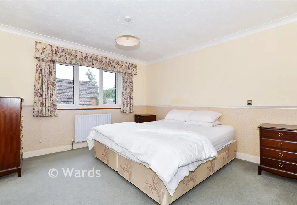 Bedroom 1 - Carmans Close, Loose, Kent - Wards of Kent