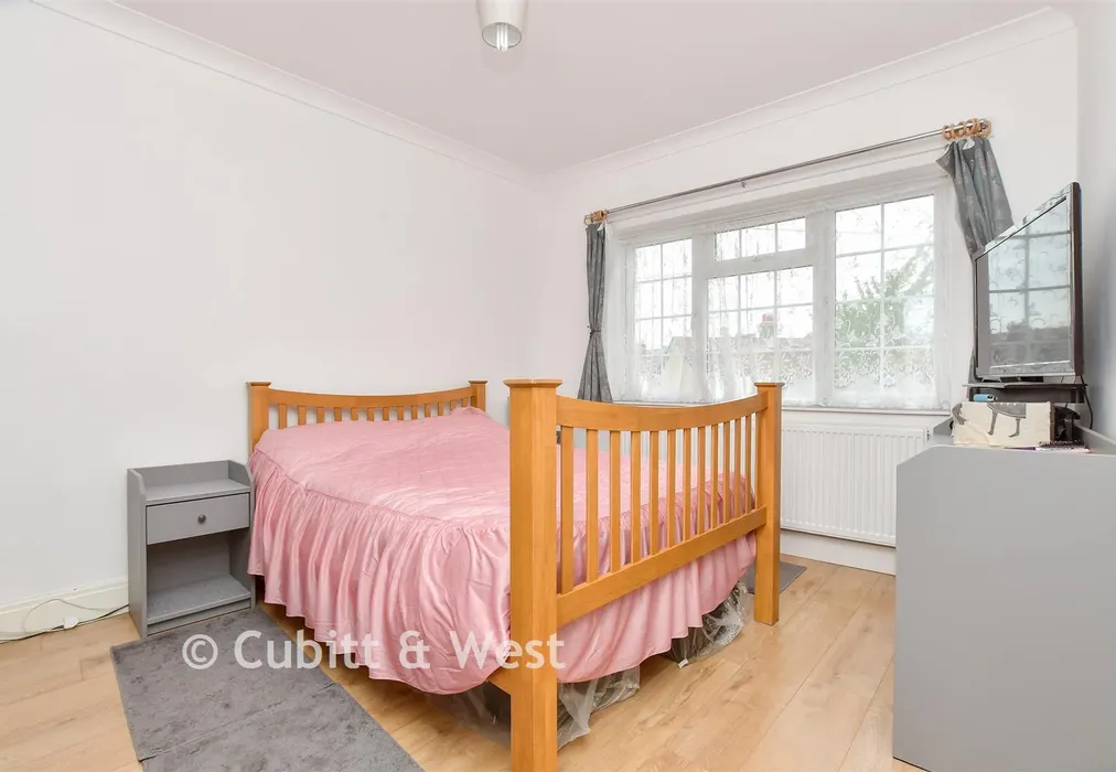Bedroom 1 - Greenside Road, Croydon, Surrey - Wards of Kent