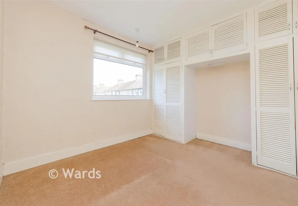 Bedroom 1 - Oakmere Road, London - Wards of Kent