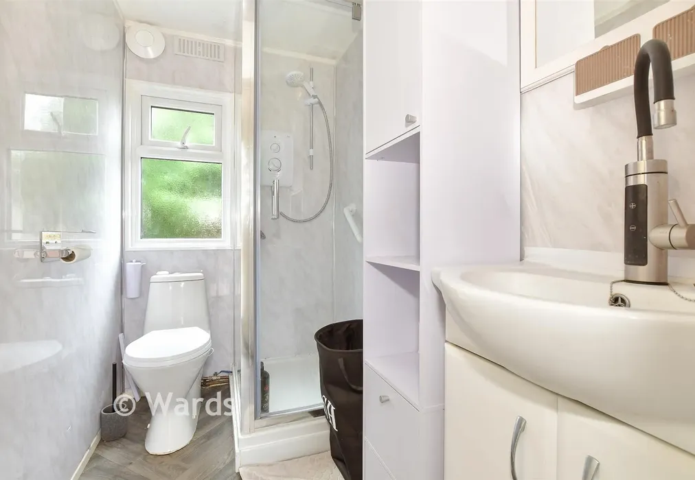 Bathroom - Bluebell Woods Park, Broad Oak, Canterbury, Kent - Wards of Kent