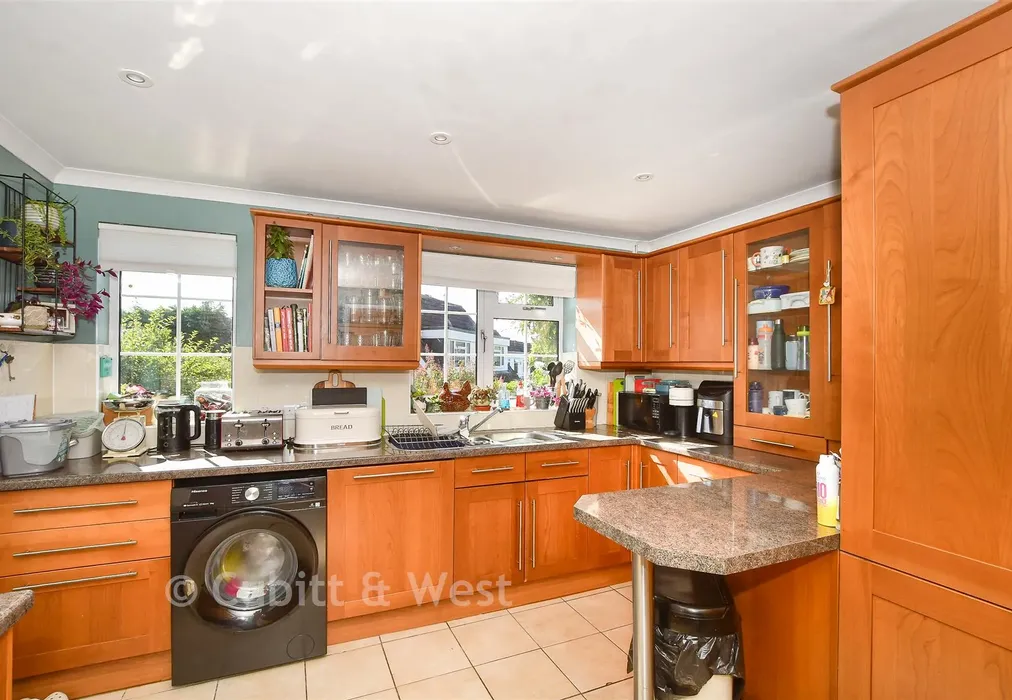 Kitchen - Burleigh Way, Crawley Down, West Sussex - Wards of Kent