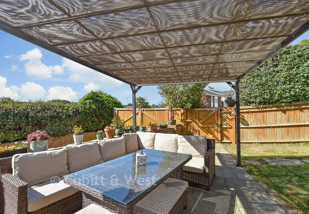 Rear Garden - Burleigh Way, Crawley Down, West Sussex - Wards of Kent