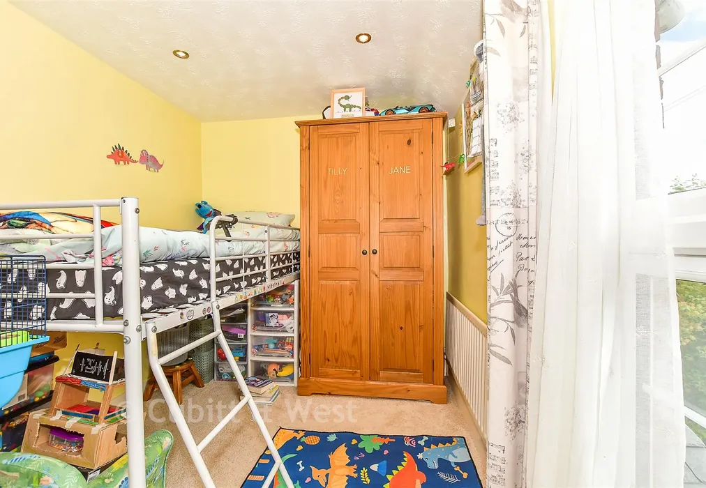 Bedroom 2 - Tower Street, Heathfield, East Sussex - Wards of Kent
