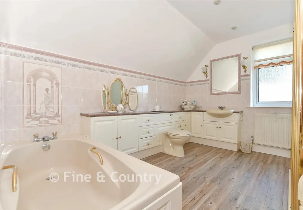 Bathroom - Manor Road, Shanklin, Isle of Wight - Wards of Kent