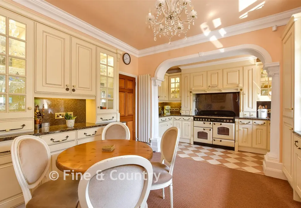 Kitchen/Breakfast Room - Manor Road, Shanklin, Isle of Wight - Wards of Kent