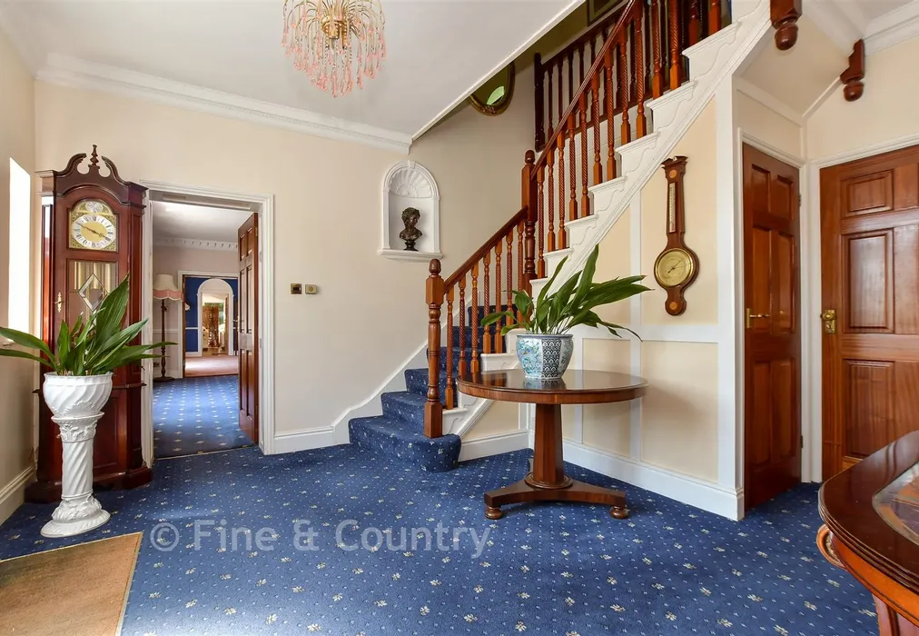 Internal Lifestyle Photograph - Manor Road, Shanklin, Isle of Wight - Wards of Kent
