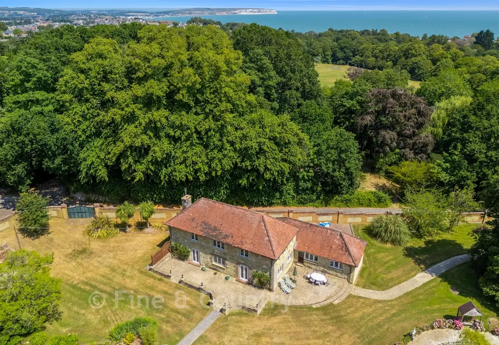Aerial Barn - Manor Road, Shanklin, Isle of Wight - Wards of Kent