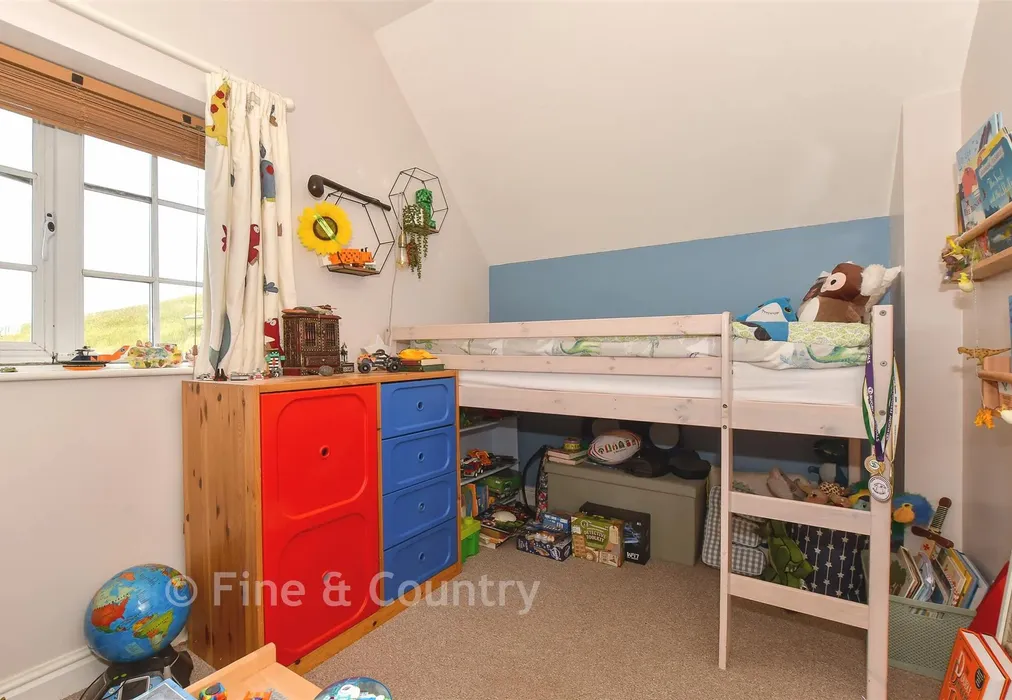 Bedroom 3 - Sheepwash Lane, Godshill, Isle of Wight - Wards of Kent