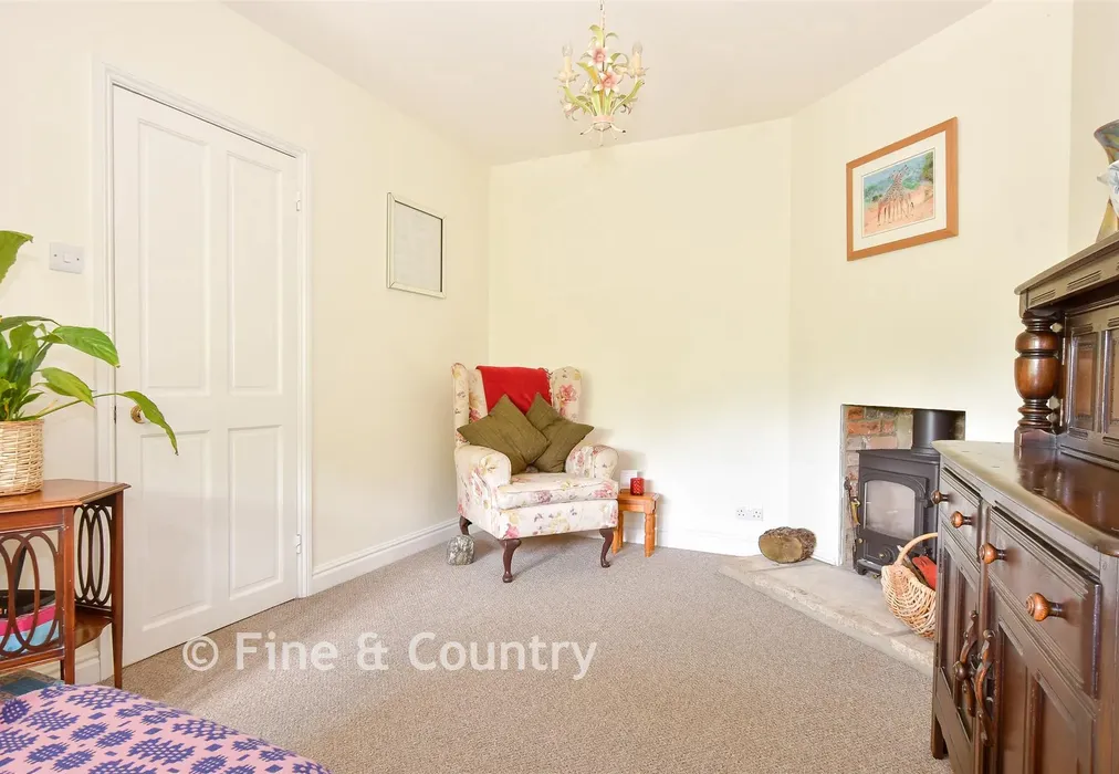 Family Room - Sheepwash Lane, Godshill, Isle of Wight - Wards of Kent