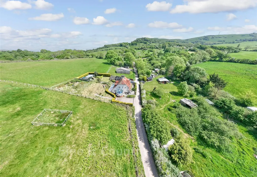 Aerial Setting - Sheepwash Lane, Godshill, Isle of Wight - Wards of Kent