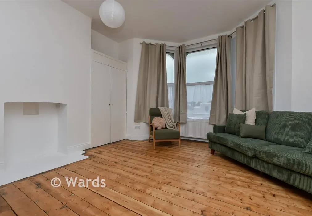 Lounge - Grosvenor Place, Margate, Kent - Wards of Kent
