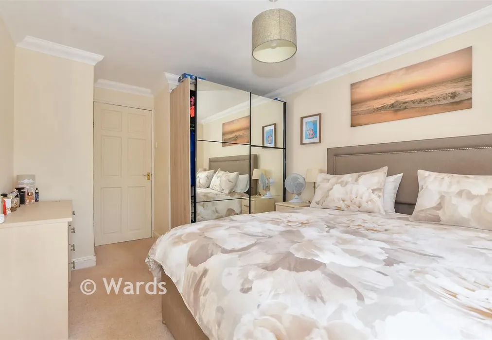 Bedroom 3 - Drake Avenue, Minster On Sea, Sheerness, Kent - Wards of Kent