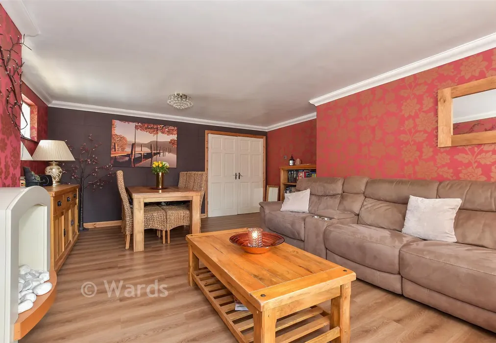 Lounge/Diner - Drake Avenue, Minster On Sea, Sheerness, Kent - Wards of Kent