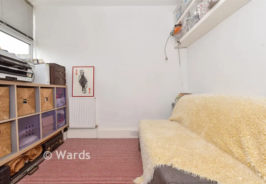 Bedroom 2 - London Road, Deal, Kent - Wards of Kent