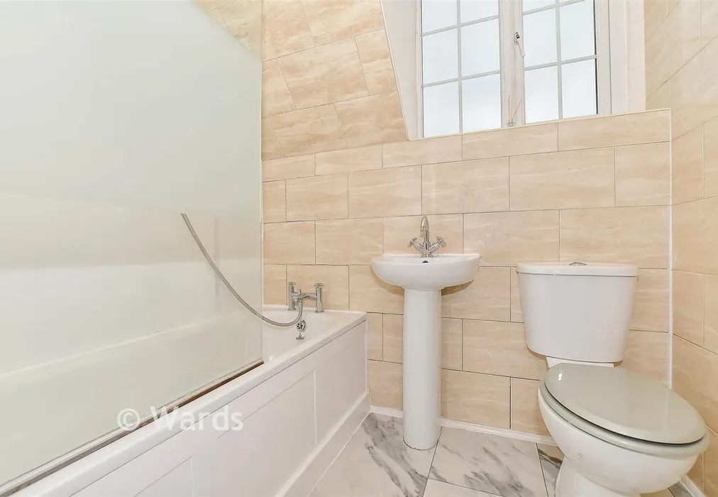 Bathroom - Church Road, Paddock Wood, Tonbridge, Kent - Wards of Kent