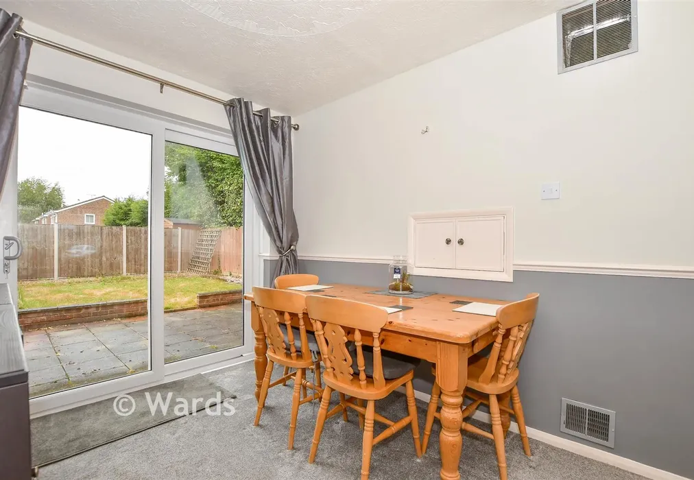 Lounge/Diner - Moor Park Close, Rainham, Gillingham, Kent - Wards of Kent