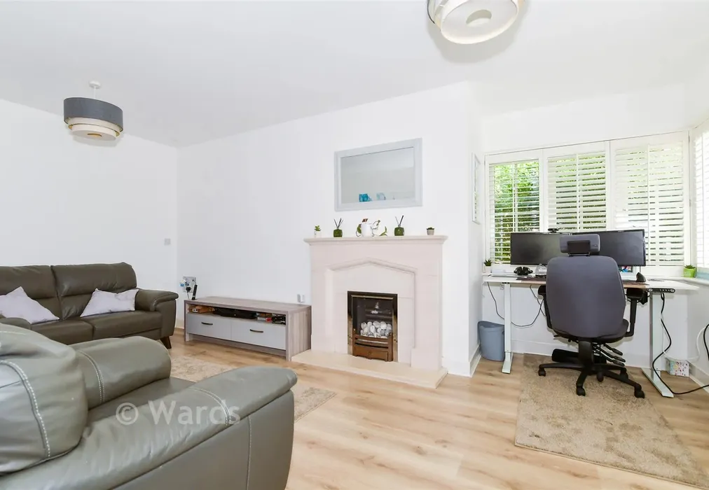 Lounge - Leonard Gould Way, Loose, Maidstone, Kent - Wards of Kent