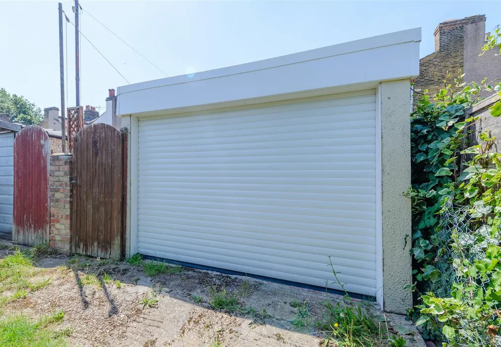 Garage - Alford Road, Erith, Kent - Wards of Kent
